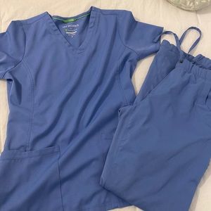 Hh works by healing hands scrub set